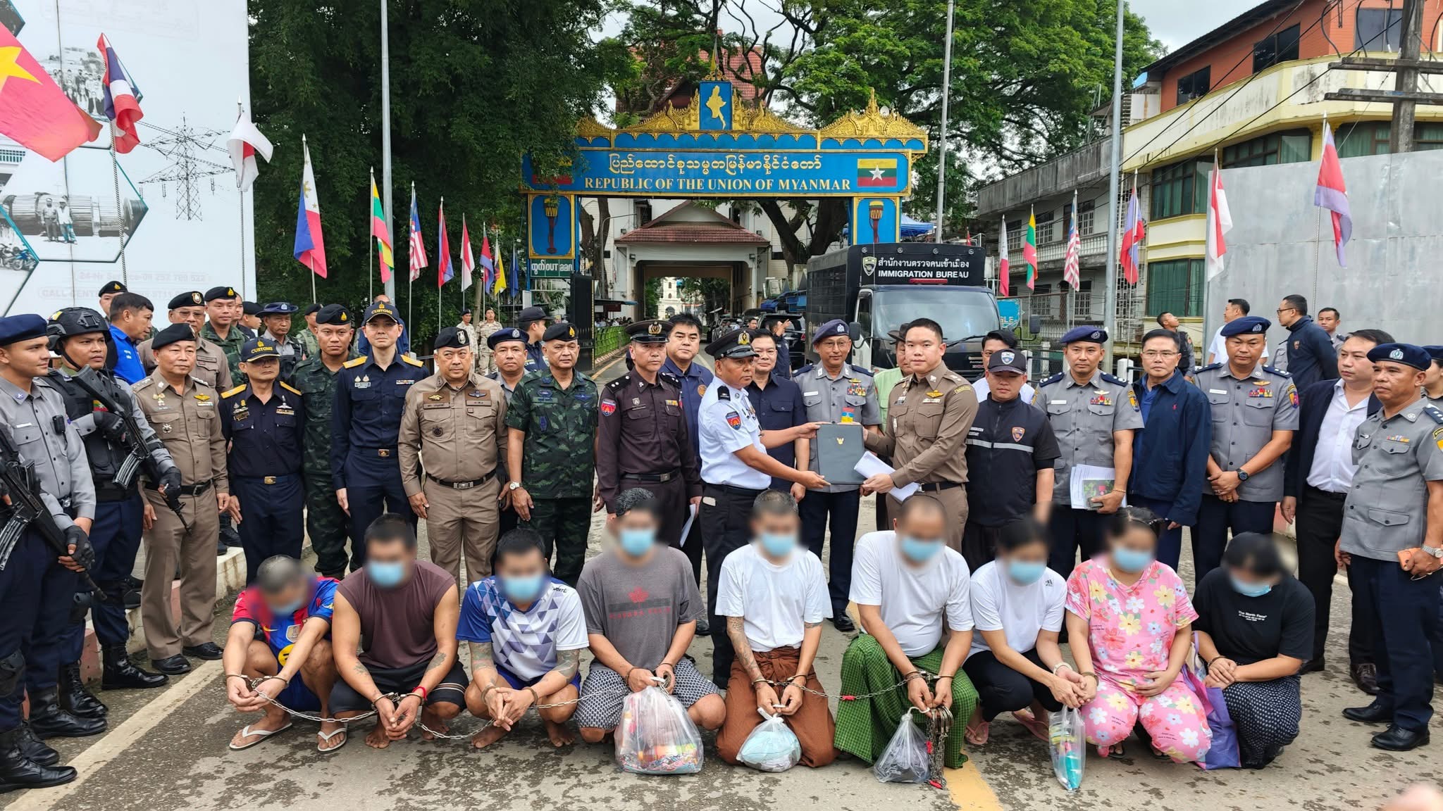 ไทย - เมียนมา ยกระดับความร่วมมือด้านการปราบปรามยาเสพติด ส่งตัวผู้ต้อง 9 ราย ที่หลบหนีหมายจับไปอาศัยอยู่ในเมียนมา